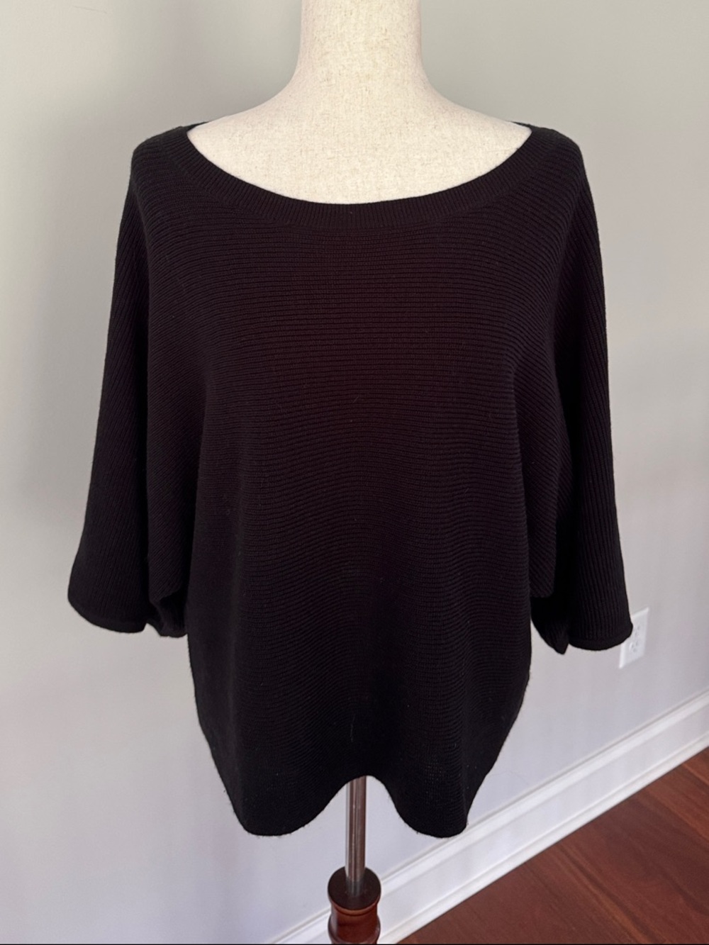 Ellen Tracy Black Scoop Neck Knit Sweater